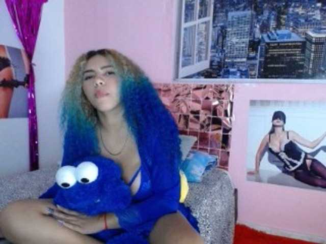 Live sex webcam photo for agataa #271302731