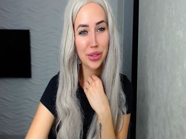 Live sex webcam photo for SinfulAngelll #271308943