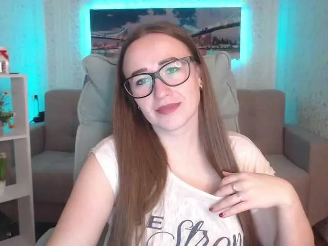 Live sex webcam photo for CandyGirly #271309947