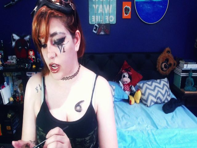 Live sex webcam photo for VitaCastle #271315247