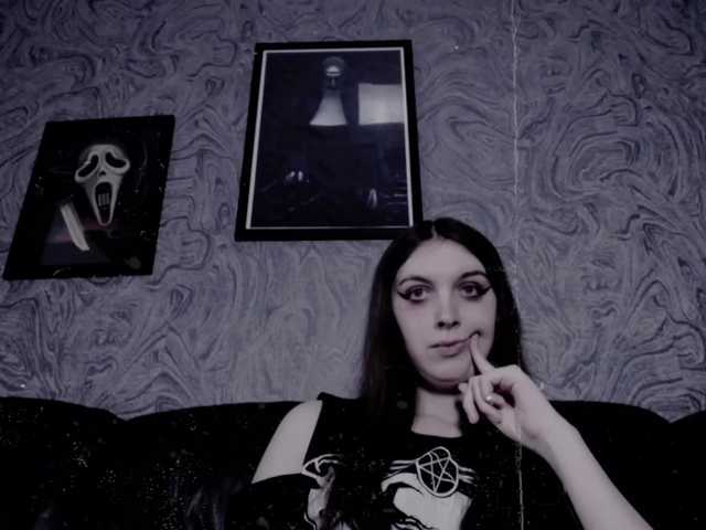 Live sex webcam photo for EllaDark #271310370