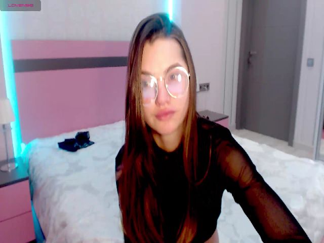 Live sex webcam photo for SanataTeen #271308172