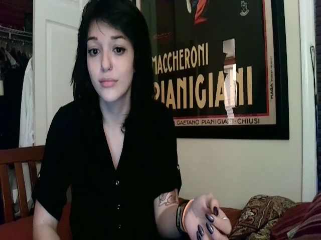 Live sex webcam photo for Tastycakes96 #271316841