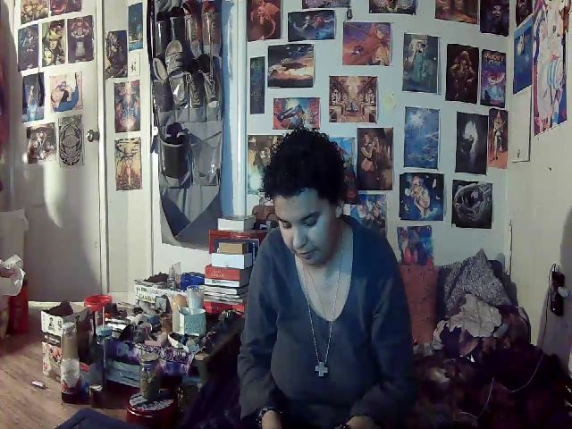 Live sex webcam photo for HornyHunBunny #271304915