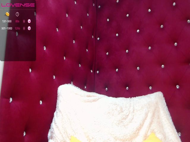 Live sex webcam photo for Julia__lovee #271307877