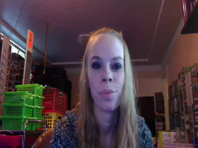 Live sex webcam photo for PrincessV7 #271317663