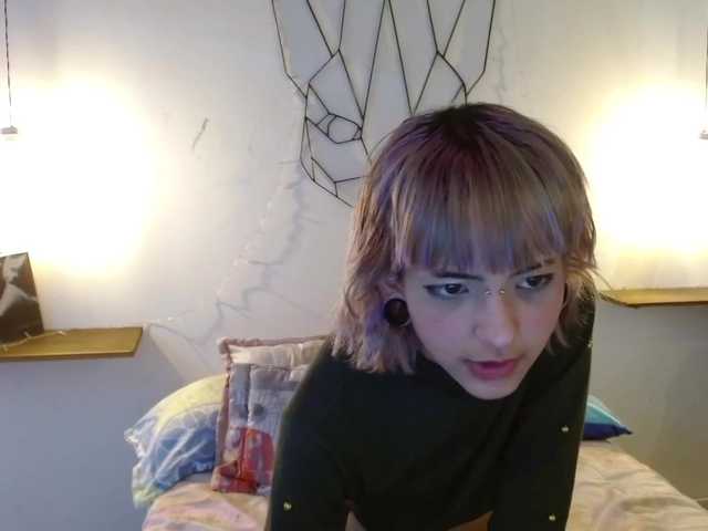 Live sex webcam photo for sweetweeney #271314010