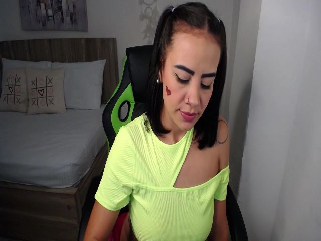 Live sex webcam photo for Karla_jerez_ #271315960