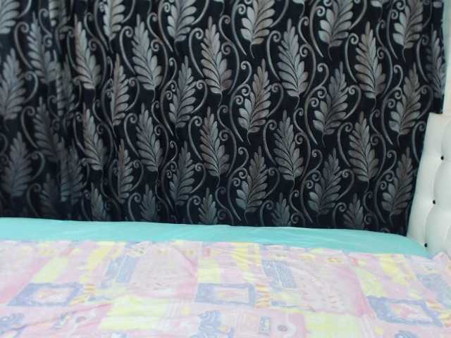 Live sex webcam photo for MiaNRick #271302071