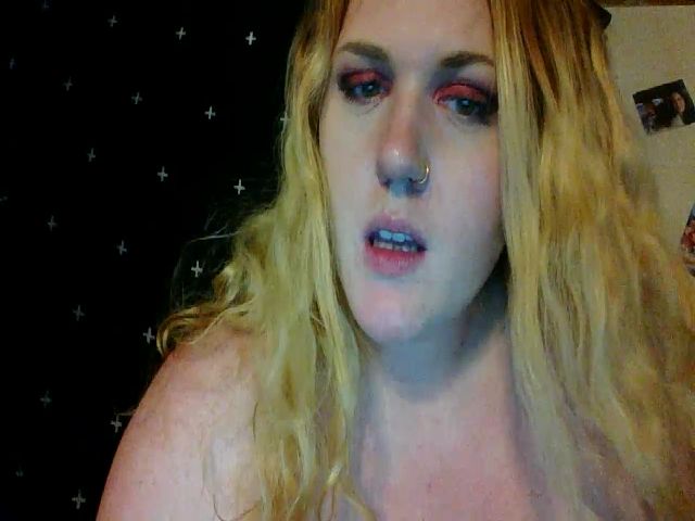 Live sex webcam photo for HeavenJeann #271303306