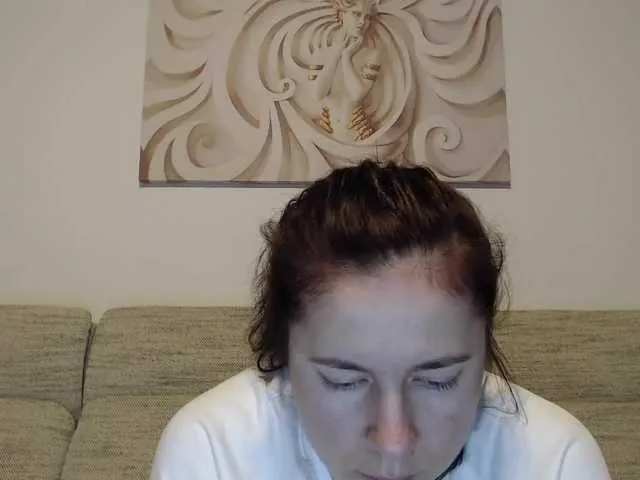 Live sex webcam photo for CharmingWanda #271314028