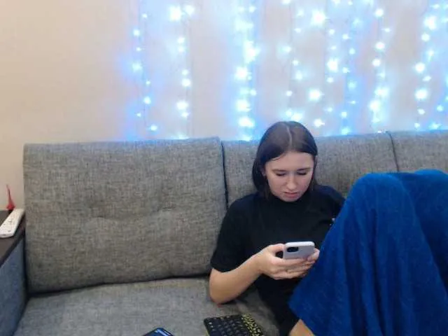 Live sex webcam photo for BugaGirls #271318394