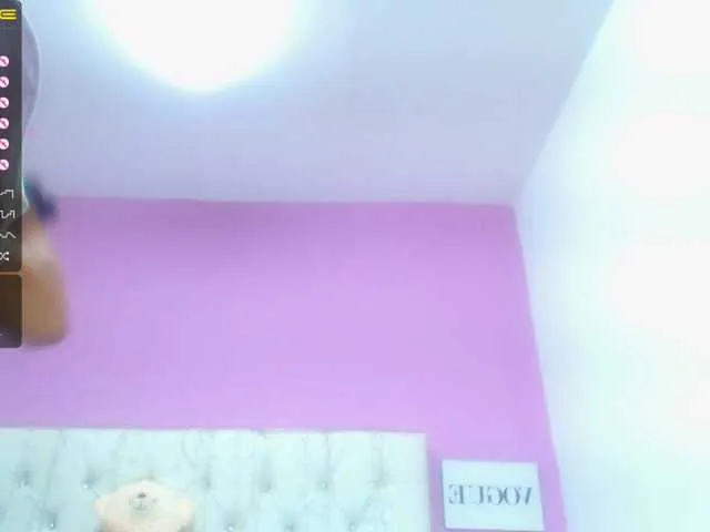 Live sex webcam photo for SammCherry #287929948