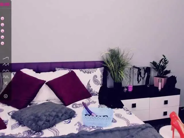 Live sex webcam photo for xprettyass #271326577