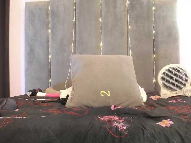 Live sex webcam photo for Melani-Dream #271323814