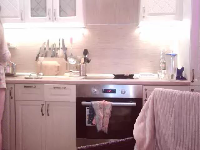 Live sex webcam photo for JaneGrey111 #271328188