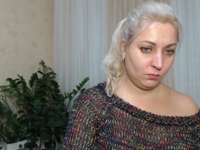 Live sex webcam photo for Mariskakiska #271327866