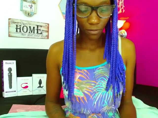 Live sex webcam photo for -UMAWILLIAMS #271326883