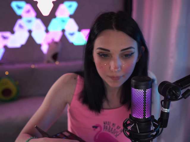 Live sex webcam photo for MalinaBo0m #271329826