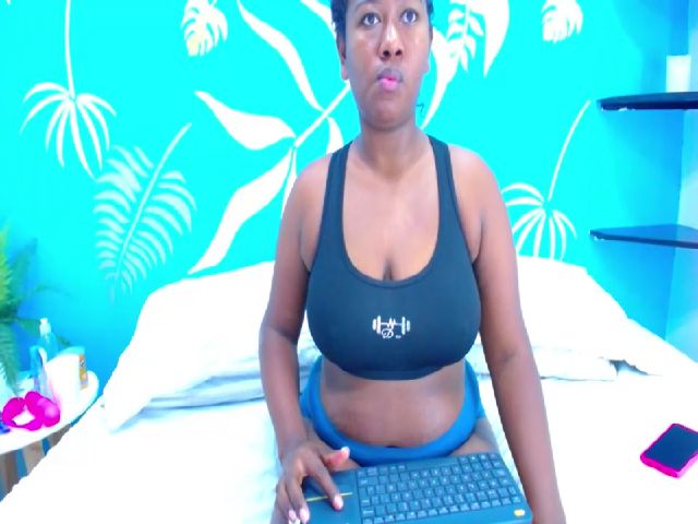 Live sex webcam photo for Tasha_Thorne #271327445