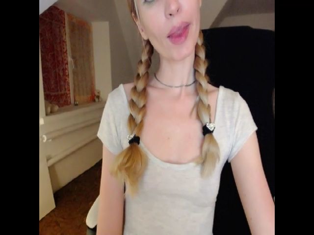 Live sex webcam photo for X_model_S #271332867