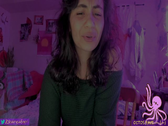 Live sex webcam photo for hairysafaeri #271322057