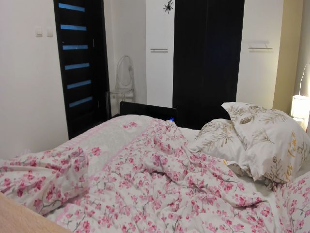 Live sex webcam photo for EndlesssJoy #271320673