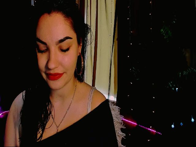 Live sex webcam photo for NataBorerro__ #271324835