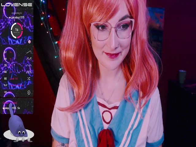 Live sex webcam photo for WinonaCooper #271327632