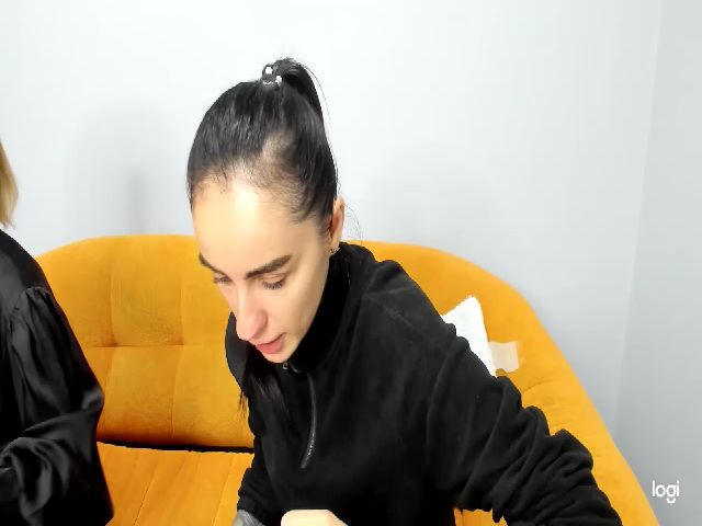 Live sex webcam photo for YourMissMasha #271329568