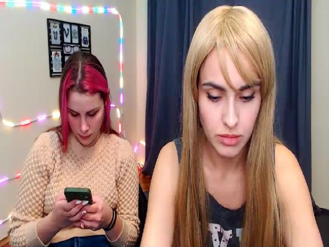 Live sex webcam photo for PolliMilk #271325311