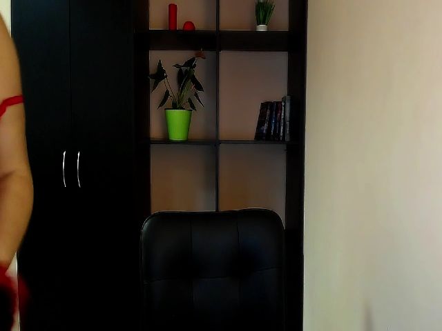 Live sex webcam photo for KailyMey #271328409