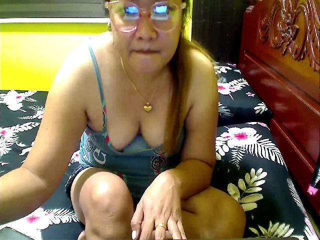 Live sex webcam photo for LiL_Spermaid #271318935