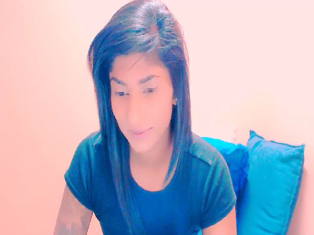 Live sex webcam photo for INDIANGOLD #271329674