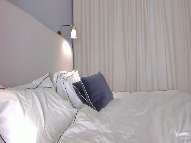 Live sex webcam photo for AlexisGraysX #271329737