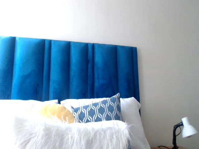 Live sex webcam photo for Hardnipples89 #271324262