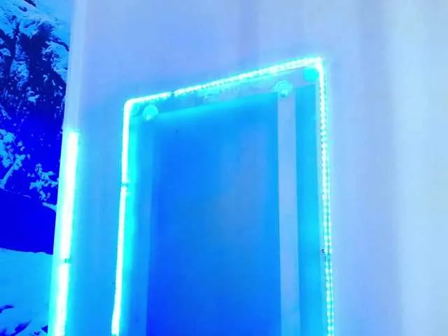 Live sex webcam photo for moonn-26 #271323574