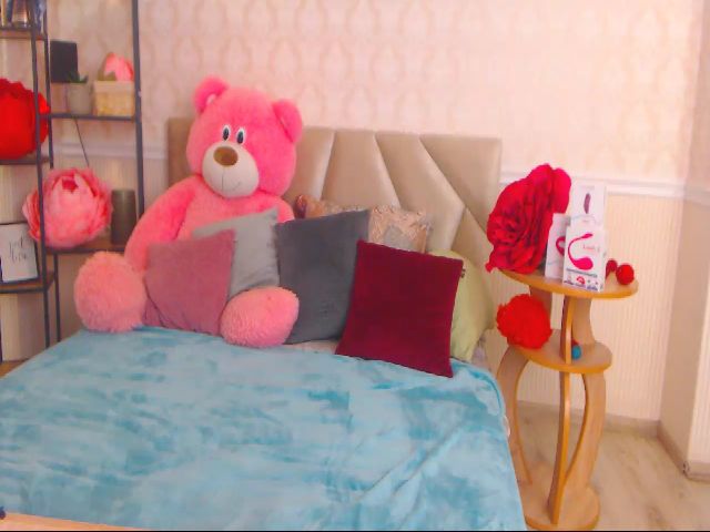 Live sex webcam photo for LorinFields #271328341