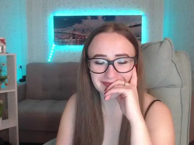 Live sex webcam photo for CandyGirly #271319081