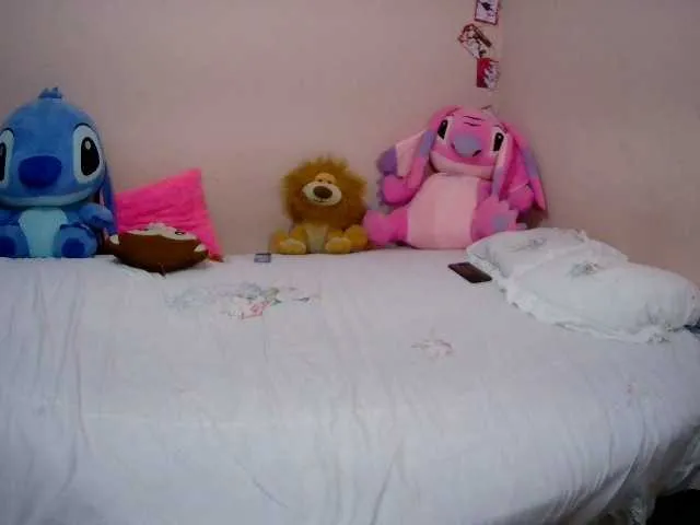 Live sex webcam photo for bestshowgirls #271318768