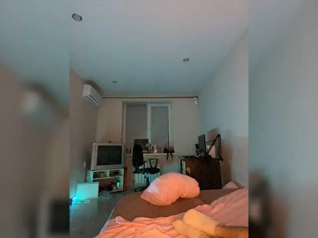 Live sex webcam photo for Zavladi #271318254