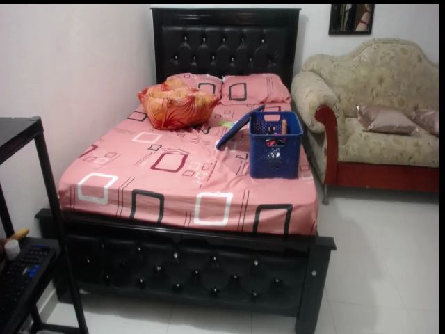 Live sex webcam photo for Melody_latin #271332116