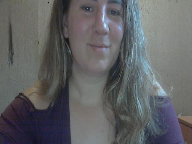 Live sex webcam photo for ChrystalBella #271327748
