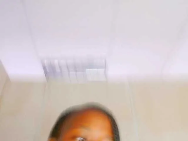 Live sex webcam photo for Exoticklipps #271326737