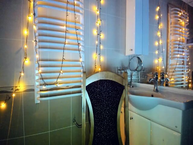 Live sex webcam photo for HannaLismont #271321030