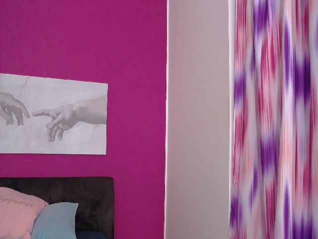 Live sex webcam photo for Eninvisble #271327935