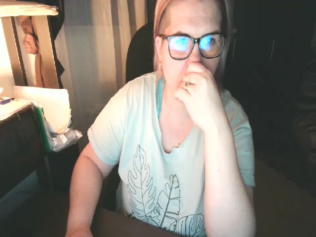 Live sex webcam photo for Rannia235 #271332932