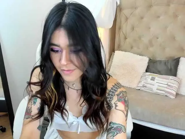Live sex webcam photo for Helena-christ #271318483