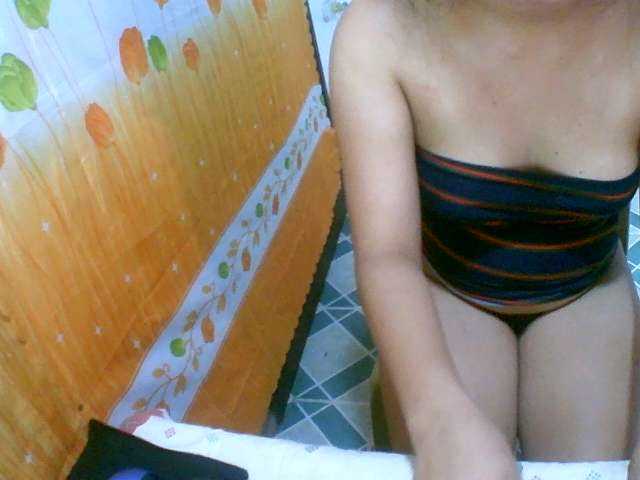 Live sex webcam photo for wildsexykitty #271318875