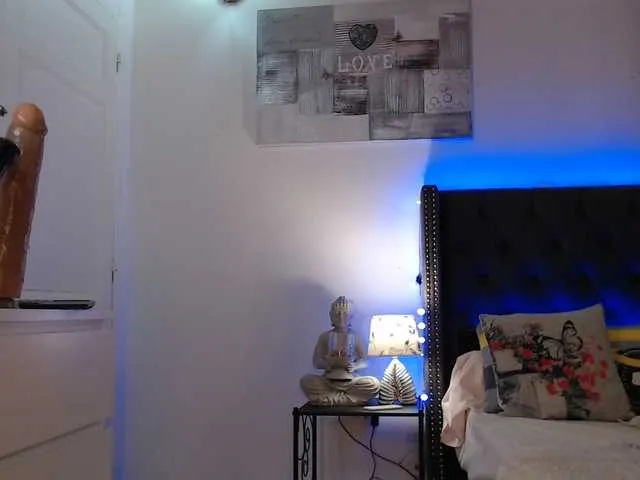 Live sex webcam photo for Claritababe #271337892